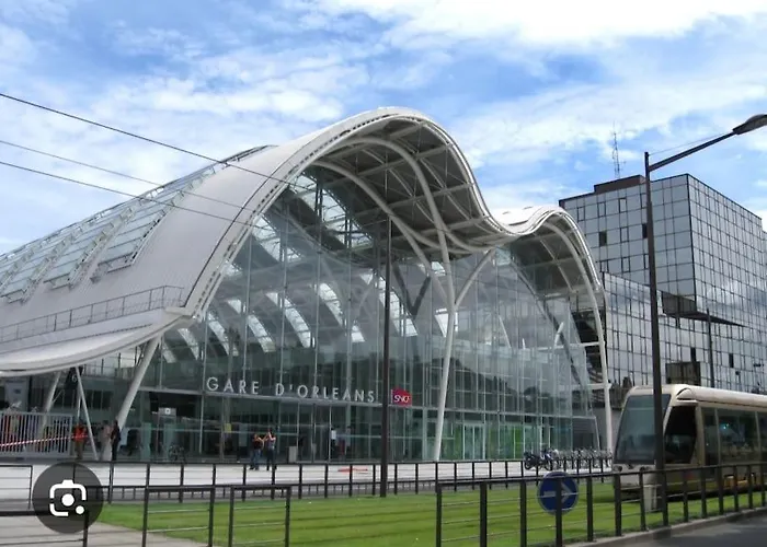 Joli F2 Gare Orleans Avec Parking Prive Et Balcon Classe 3 Etoiles